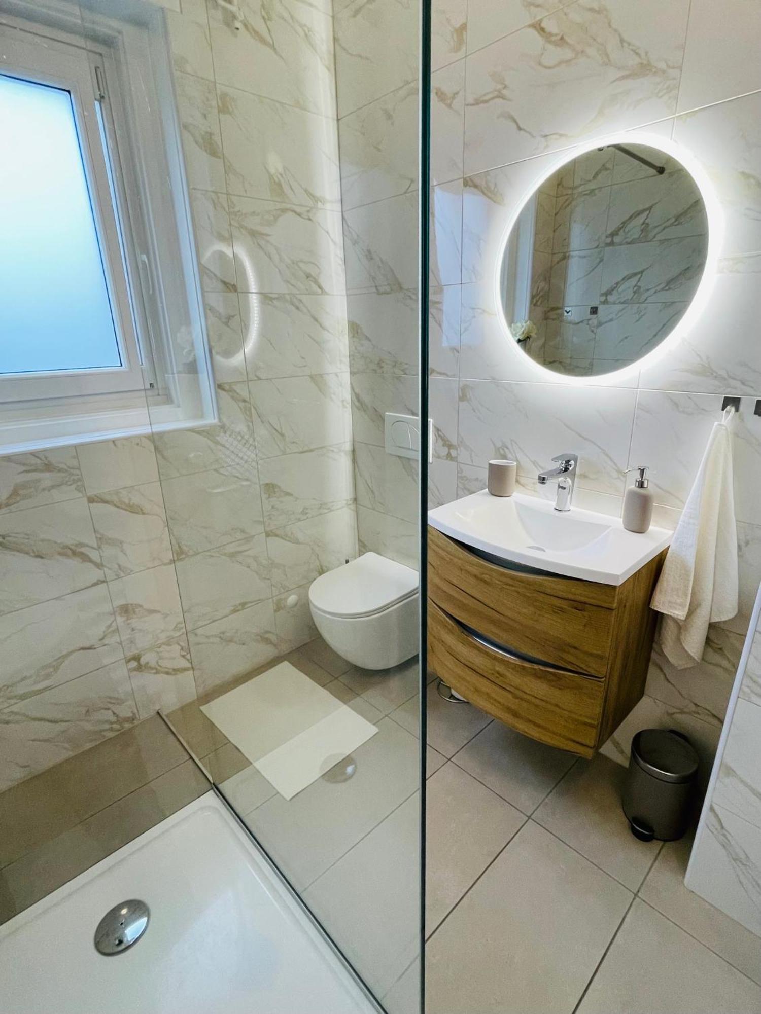 Apartma Srecko, Sežana Buitenkant foto